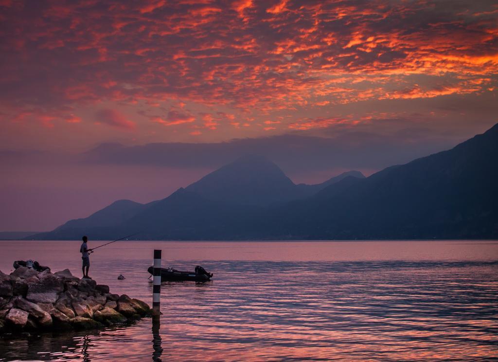 Kite&Lounge Hotel Club da Baia Brenzone sul Garda Exterior foto