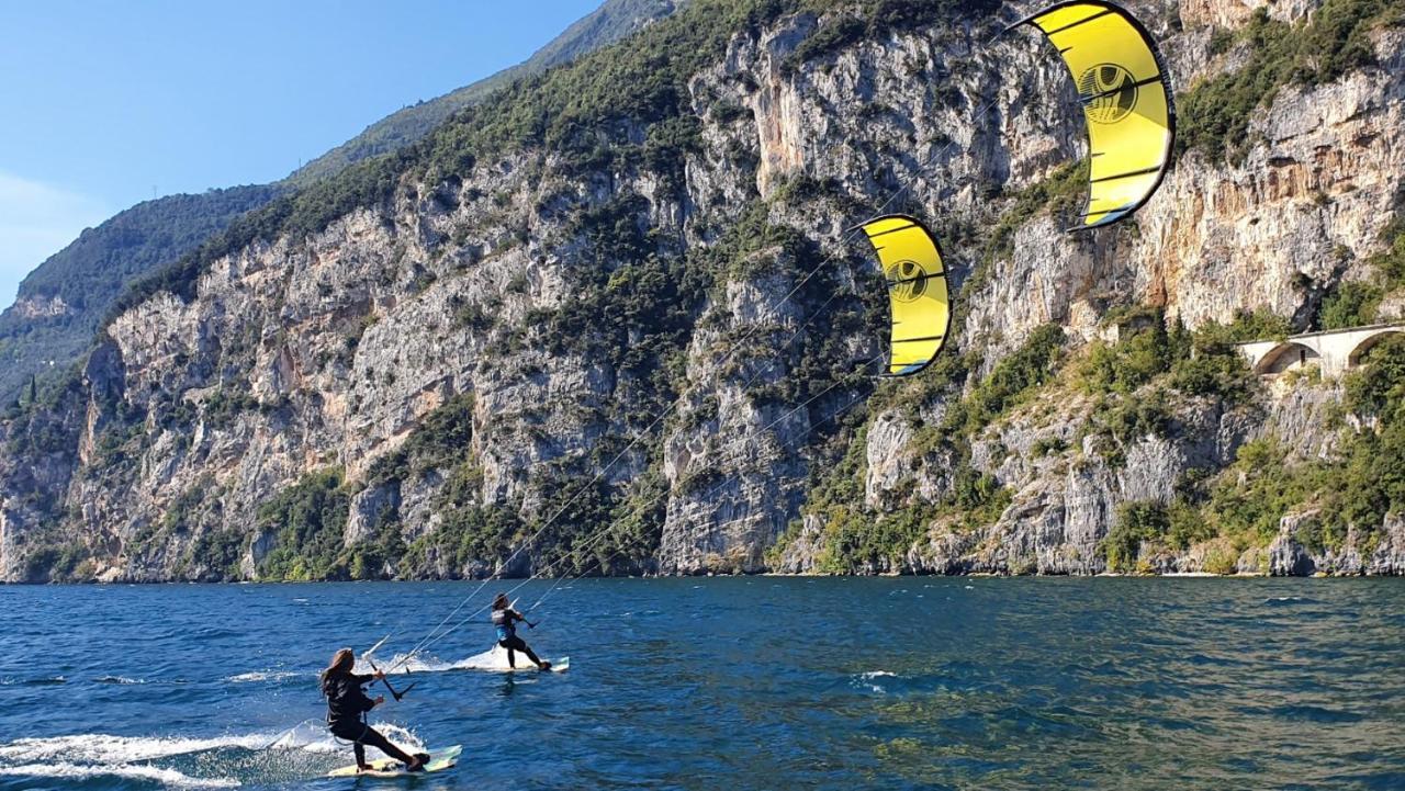 Kite&Lounge Hotel Club da Baia Brenzone sul Garda Exterior foto
